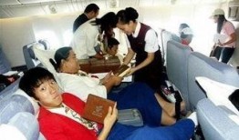 辞职空姐爆料视频大全集,视频爆料背后的行业真相